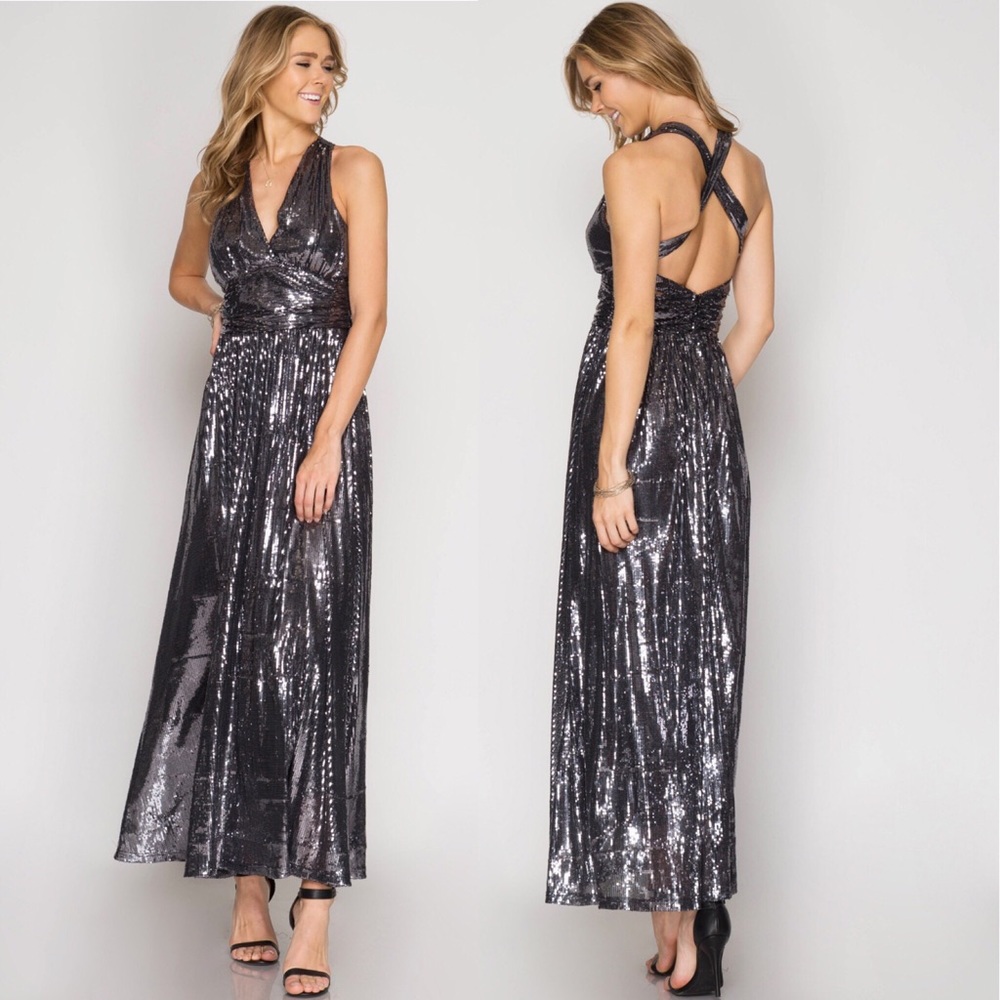 ✨HP✨All sequin maxi dress